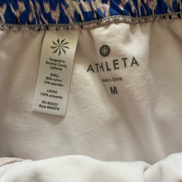 Athleta shorts • Women’s medium - Picture 3 of 6